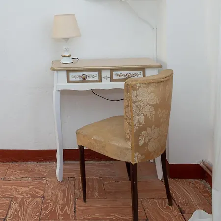 On The By Solutions شقة *