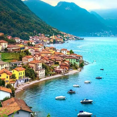 On The By Solutions דירה *